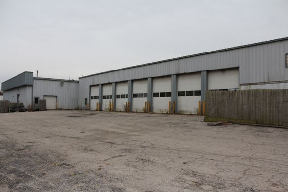 401 S Dirksen Pkwy, Springfield, IL 62703